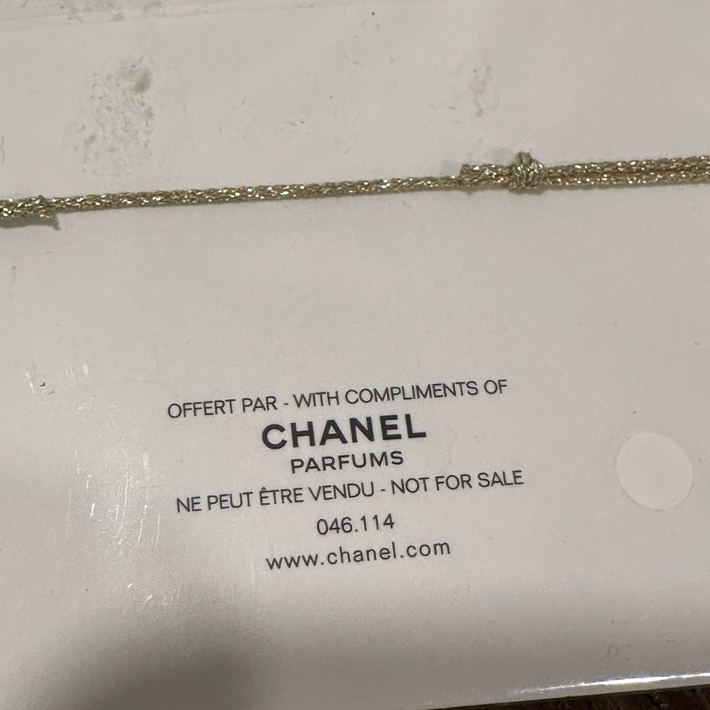 CHANEL Pafrums Black Camellia Bracelet - Picture 2 of 3